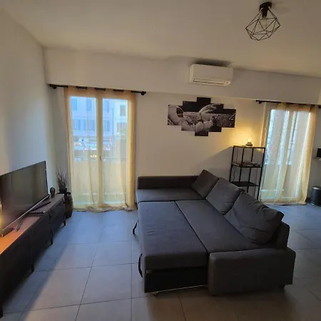 Au Premier Etage Au Centre Apartment La Londe-les-Maures